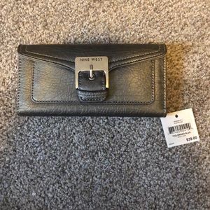Nine West wallet